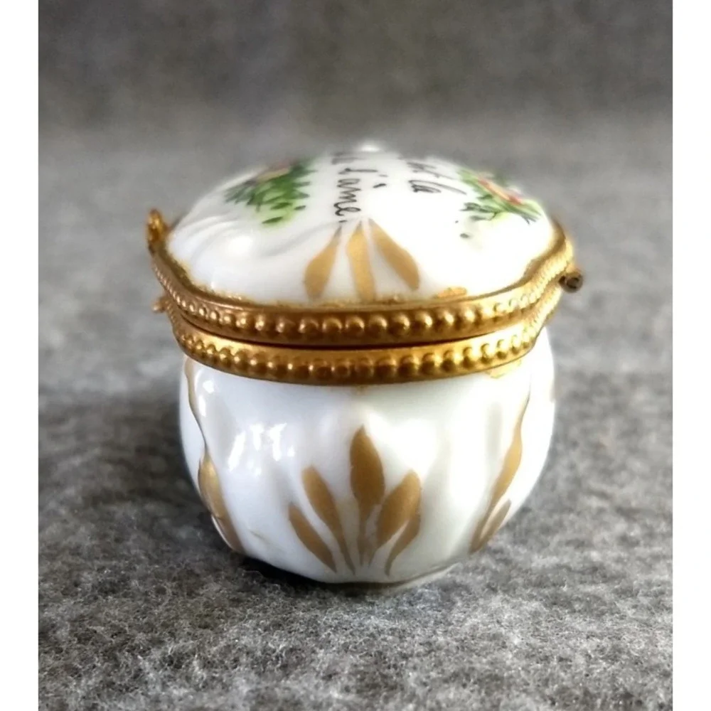 Hand Painted Floral Trinket Box Limoges?? Signed Quote on Top Made in France